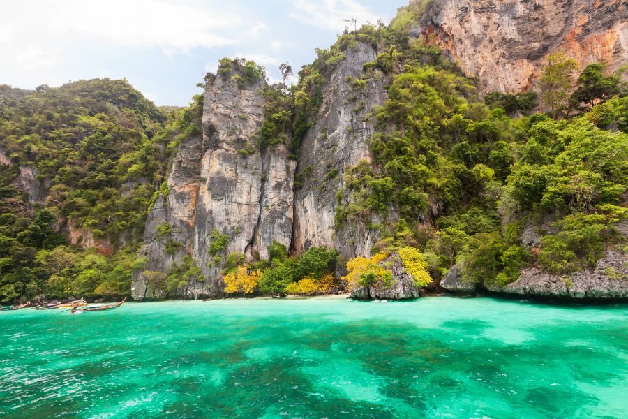 Paket Tour Thailand 5 Hari 4 Malam : Enjoy Christmas Holiday Phuket + Phi Phi Island