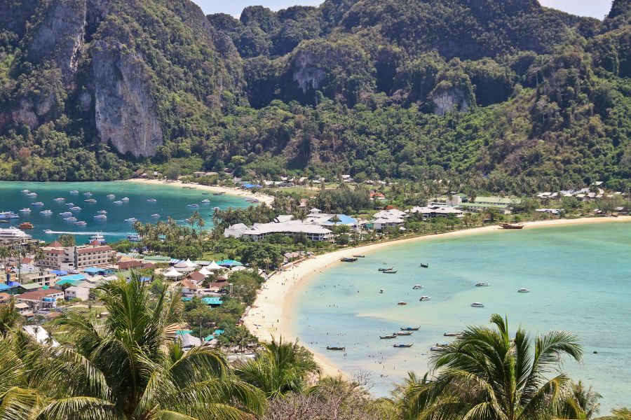 Paket Tour Thailand 5 Hari 4 Malam : Enjoy Christmas Holiday Phuket + Phi Phi Island